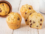 Muffin mele e uvetta: soffici leggeri e golosi