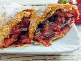 Rotolo di sfoglia fragole e cioccolato