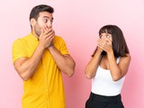 His Garlic Addiction Is Ruining Her Life, So She’s Forcing Him To Sleep Alone