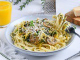 Pâtes à la courge spaghetti, épinards et champignons