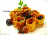 Pasta al sugo piccante di calamari e olive